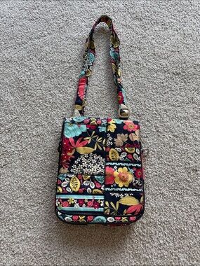 Quilted Floral Crossbody Bag in Black Multi